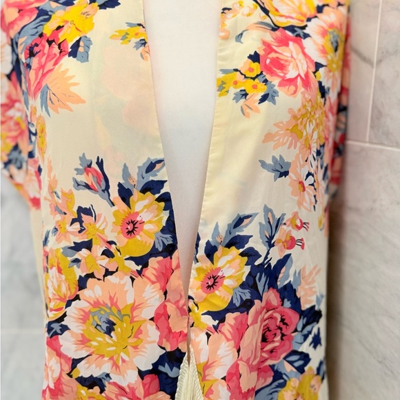 MIAMI for Francesca’s Boho Fringe Floral Kimono Open-Front Kimono Fringe Hem S - Picture 10 of 13
